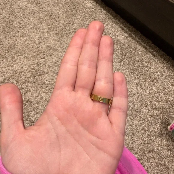 Gold Ring LOVE Size 6 - Picture 4 of 4